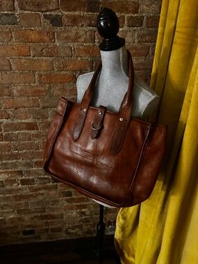 Frye Amy Leather Shopper Tote Shoulder Bag